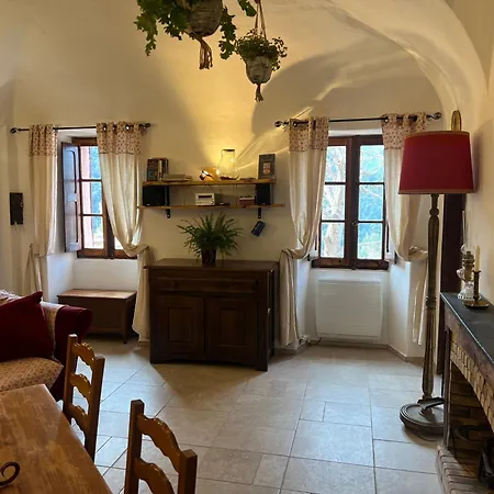 Casa Rosa Bed & Breakfast 3*